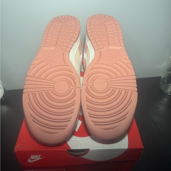 Dunk low red stardust size 12.5 - Picture 5 of 7